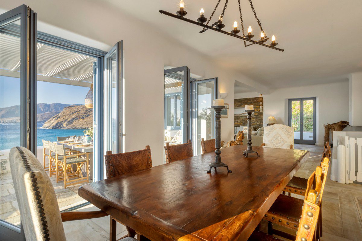 Φυσικά υλικά που αποπνέουν κομψή πολυτέλεια