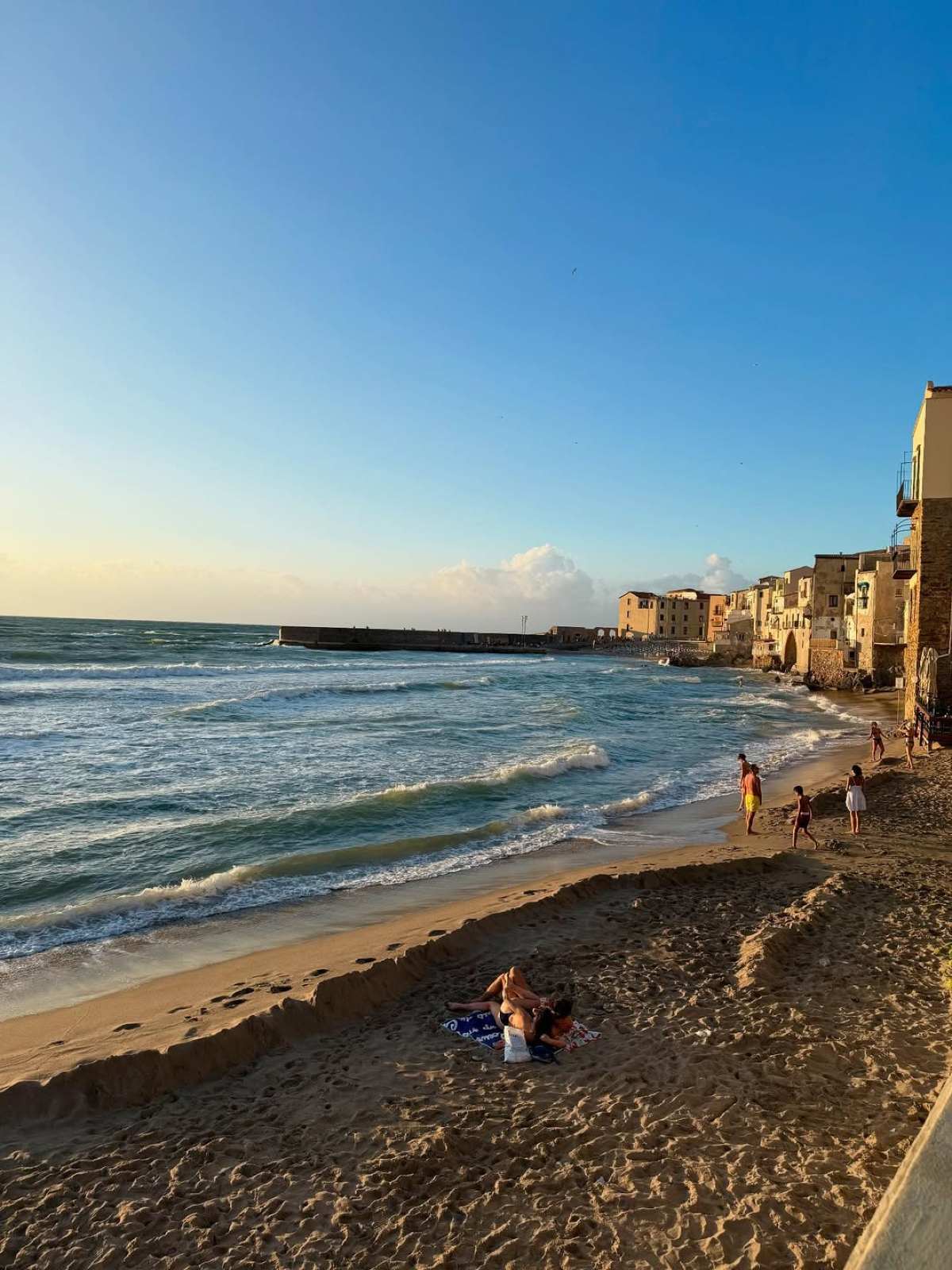 Η Άννα Πρέλεβιτς και ο Νικήτας Νομικός στη Σικελία