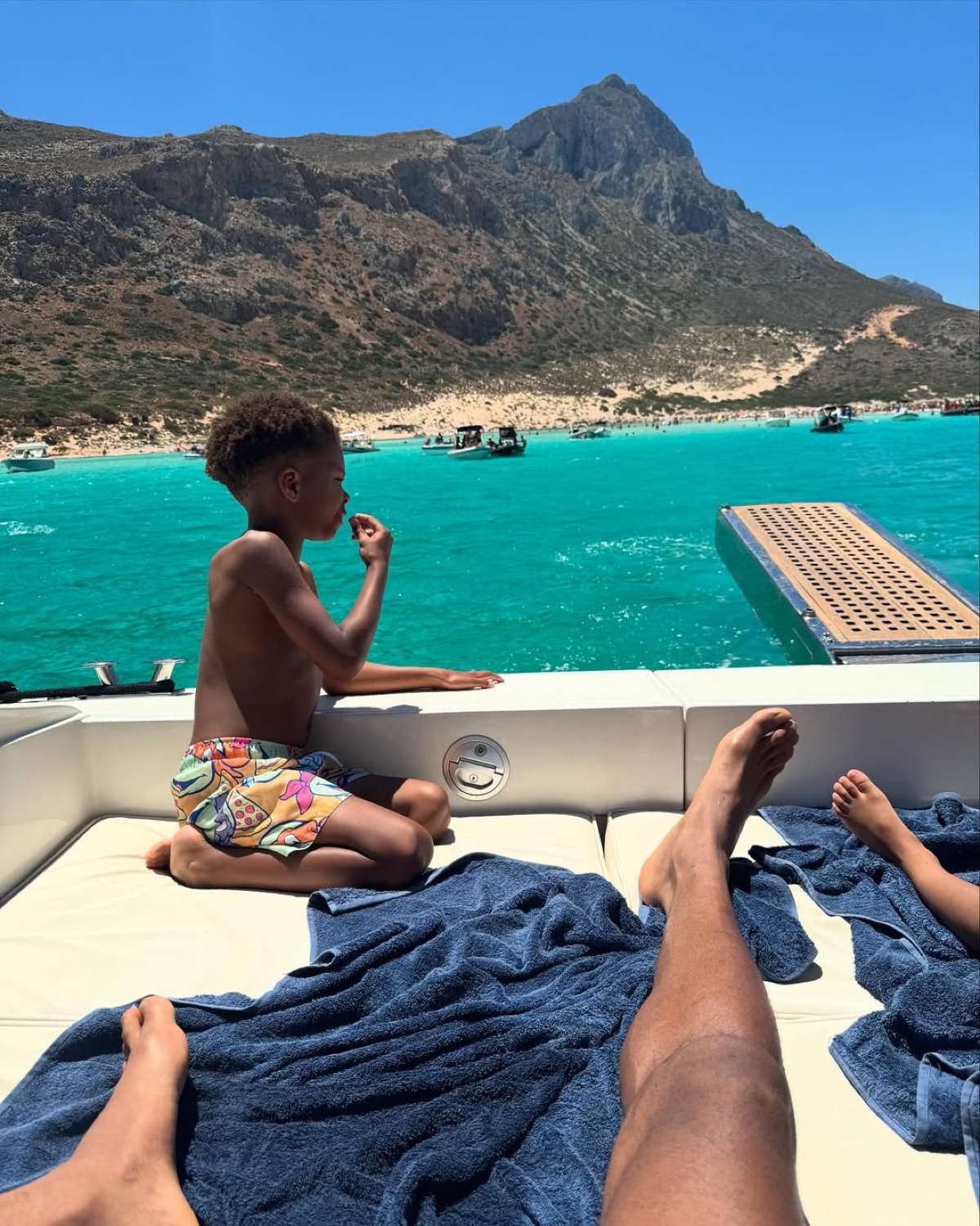 Ο Αντετοκούνμπο σε διακοπές με την οικογένειά του