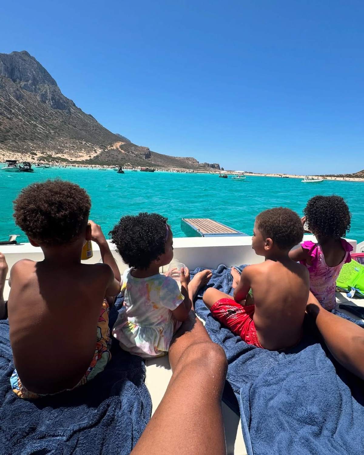 Ο Αντετοκούνμπο σε διακοπές με την οικογένειά του