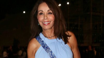 Η Βούλα Πατουλίδου σε έξοδό της