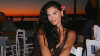 Η Χριστίνα Μπόμπα στην Πάρο