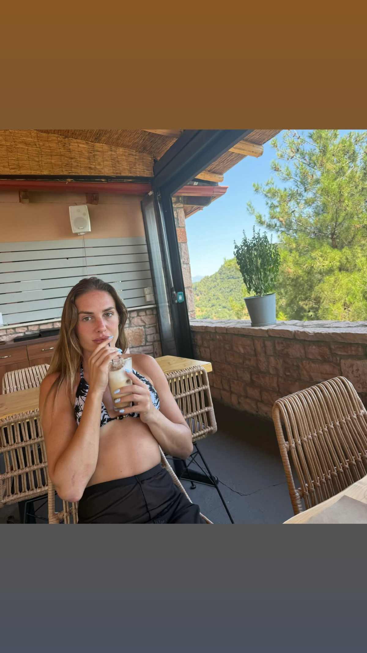 Η Κατερίνα Δαλάκα σε διακοπές