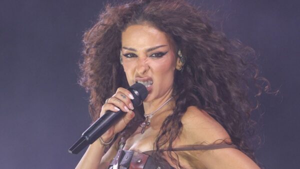 Η Ελένη Φουρέιρα στη συναυλία της στο Κατράκειο