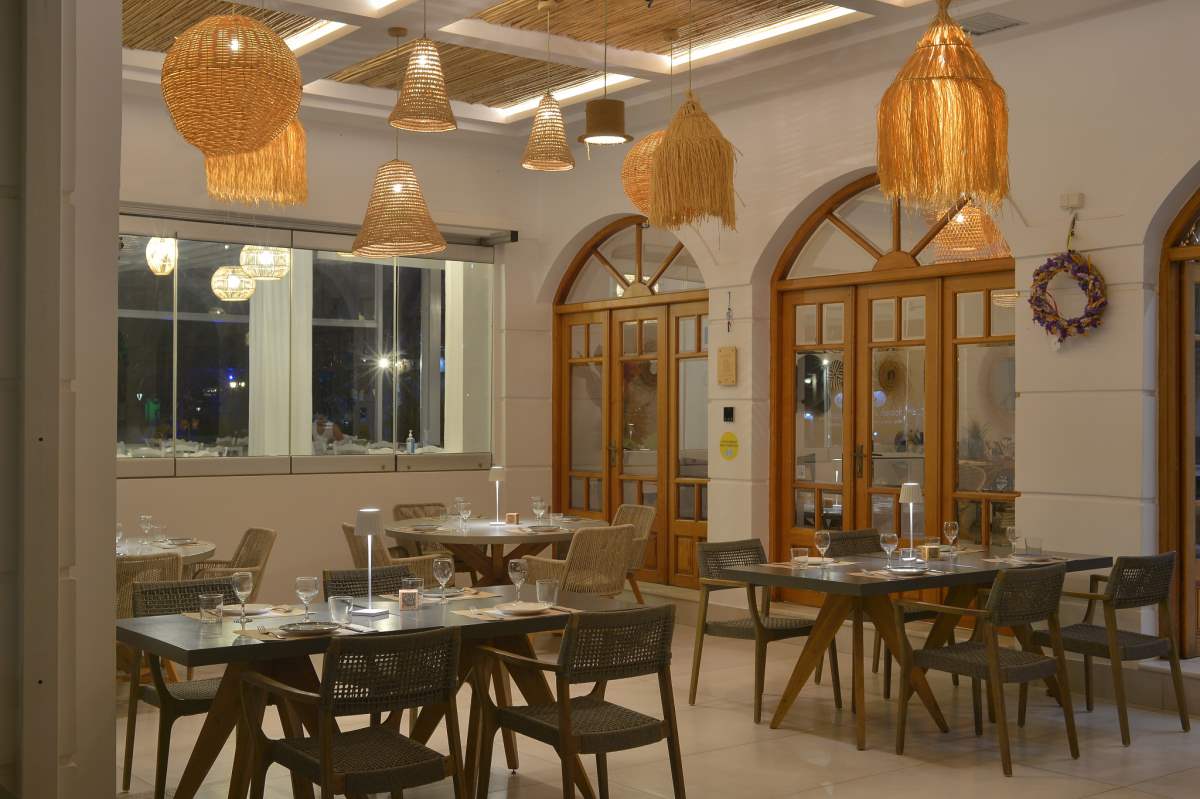 aktaion beach hotel & spa 