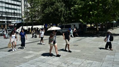 Καιρός σήμερα 16/7: Καυτός ήλιος με μικρή πτώση της θερμοκρασίας