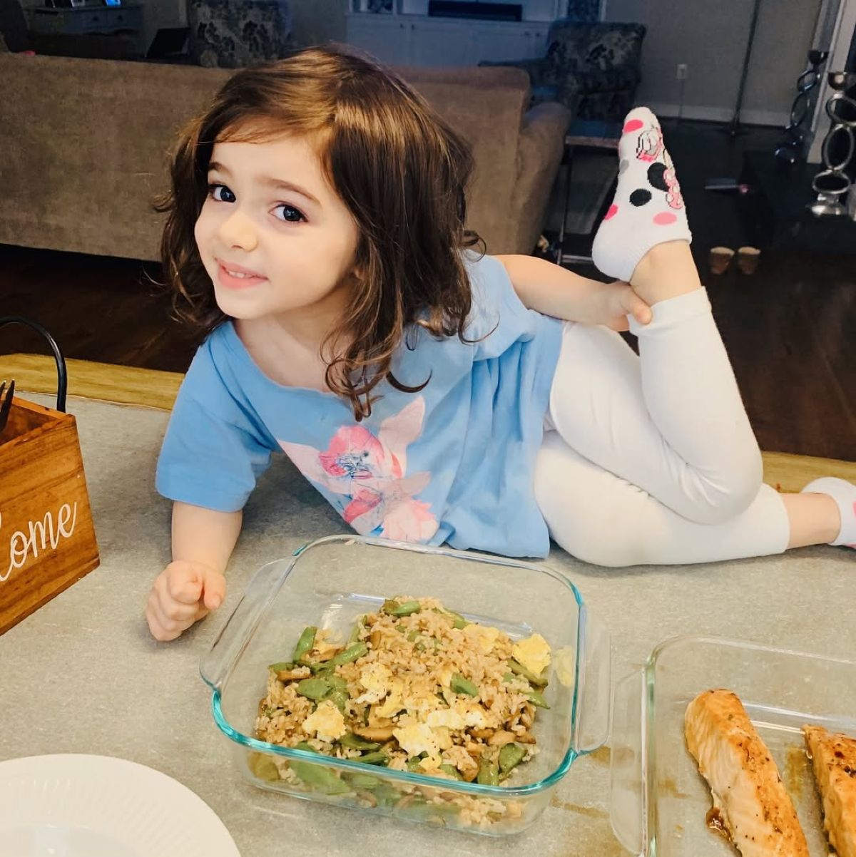 Η κόρη της Καλομοίρα έχει γενέθλια