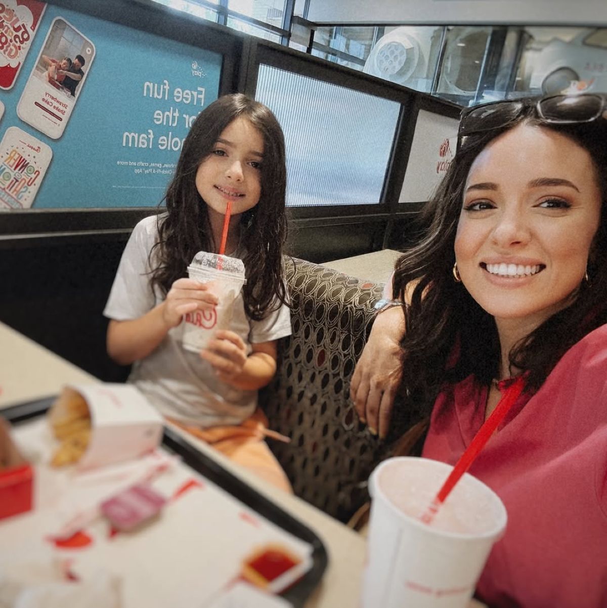 Η κόρη της Καλομοίρα έχει γενέθλια