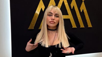 Η Κόνι Μεταξά