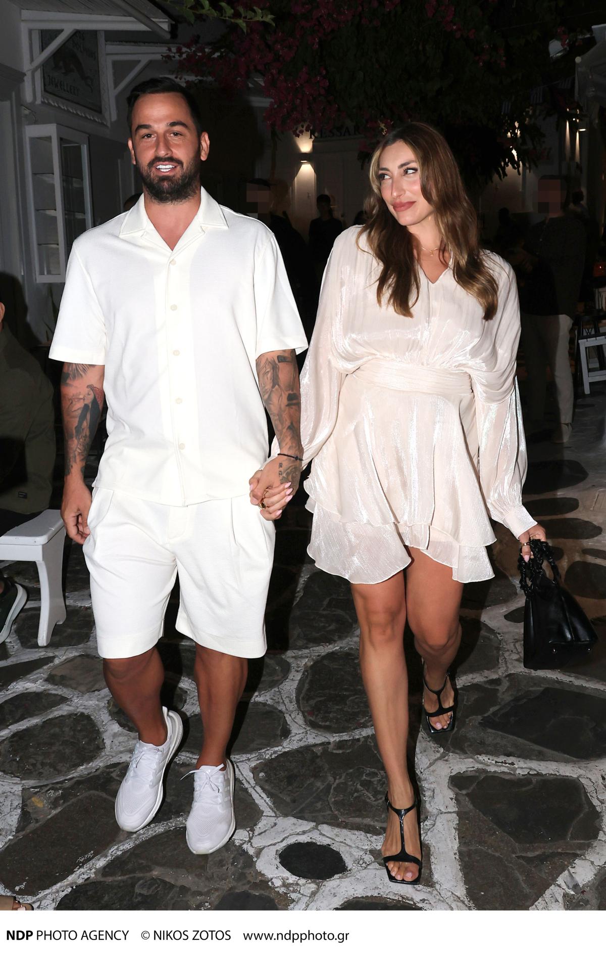 Ο Άρης Σοϊλέδης και η Μαριλίνα Κυπαρίσση στη Μύκονο