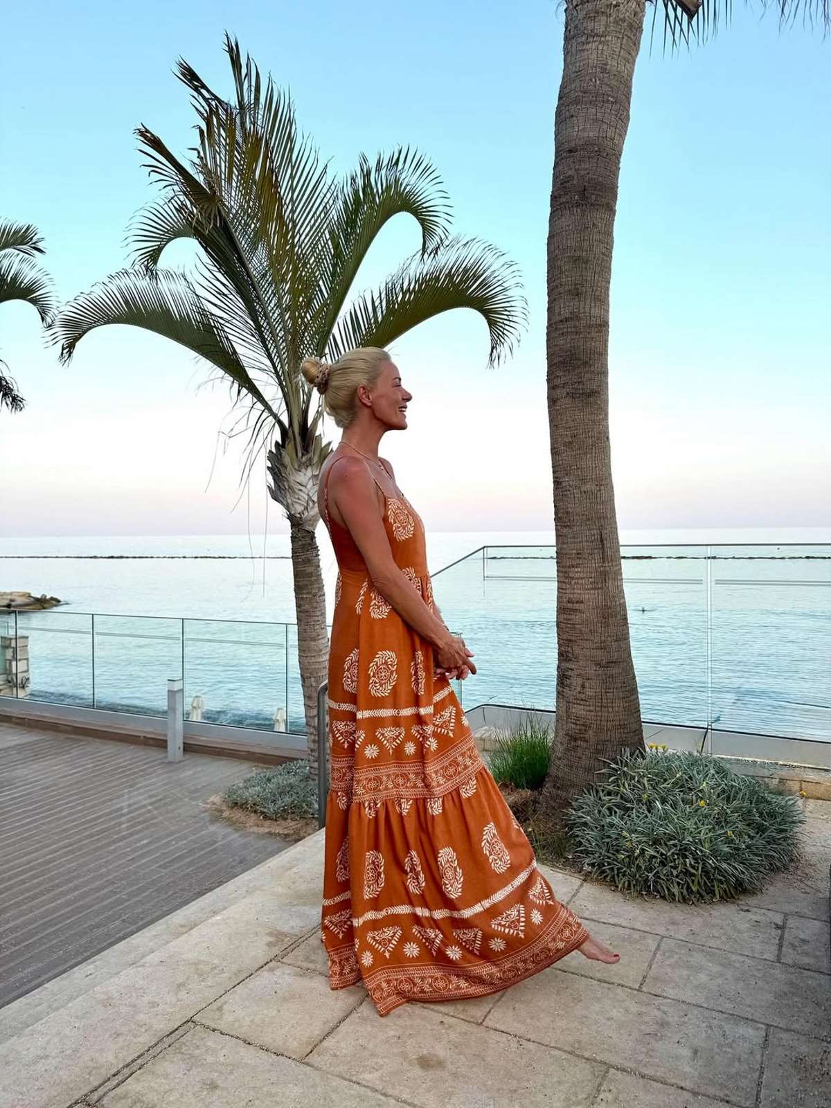 Με boho φόρεμα η Ζέτα Μακρυπούλια