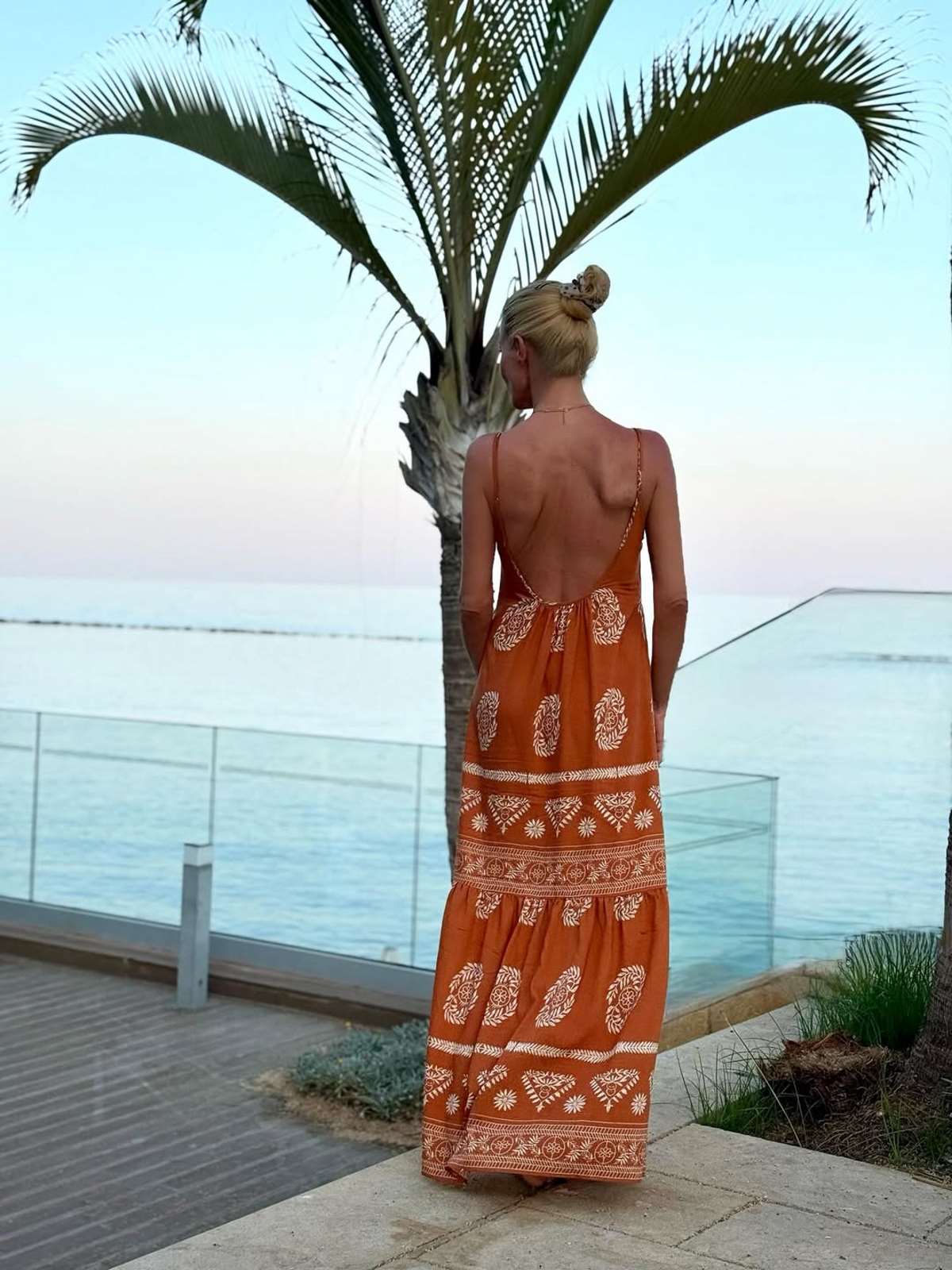 Με boho φόρεμα η Ζέτα Μακρυπούλια