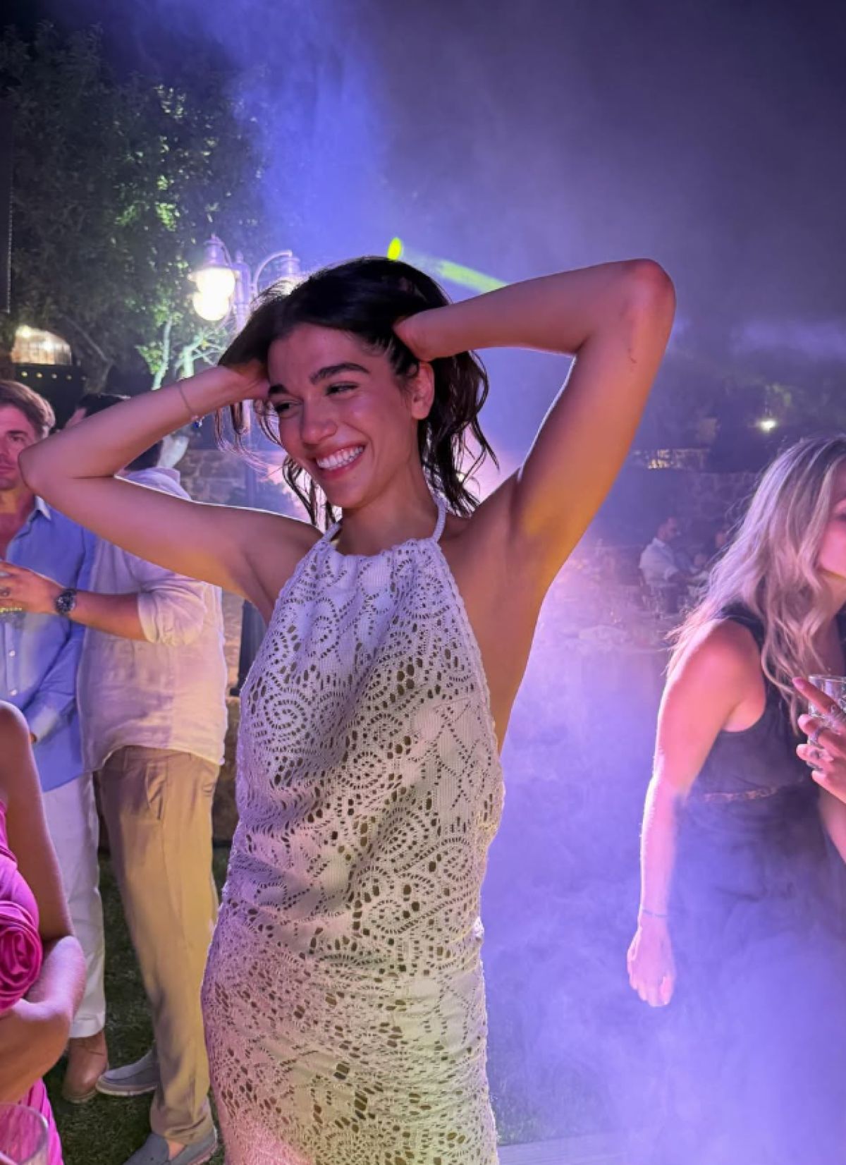 Η Μελίνα Νικολαΐδη σε βάφτιση