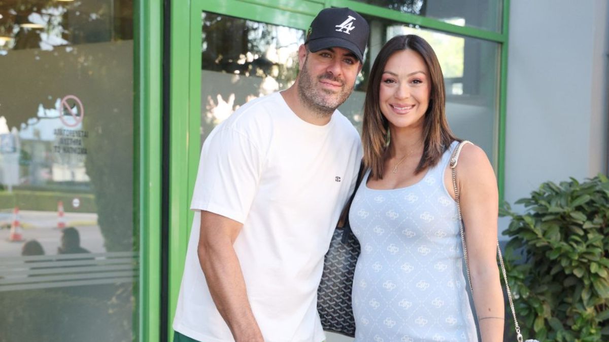 Η Δώρα Παντέλη και Τζον Μεραμβελιωτάκης πήραν εξιτήριο από το μαιευτήριο