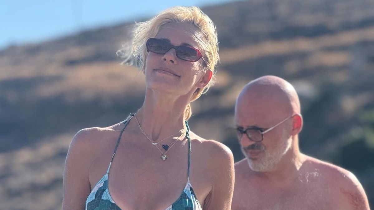 Η ανάρτηση της Ζέτας Μακρυπούλια από τις διακοπές της με τον Νίκο Μουτσινά