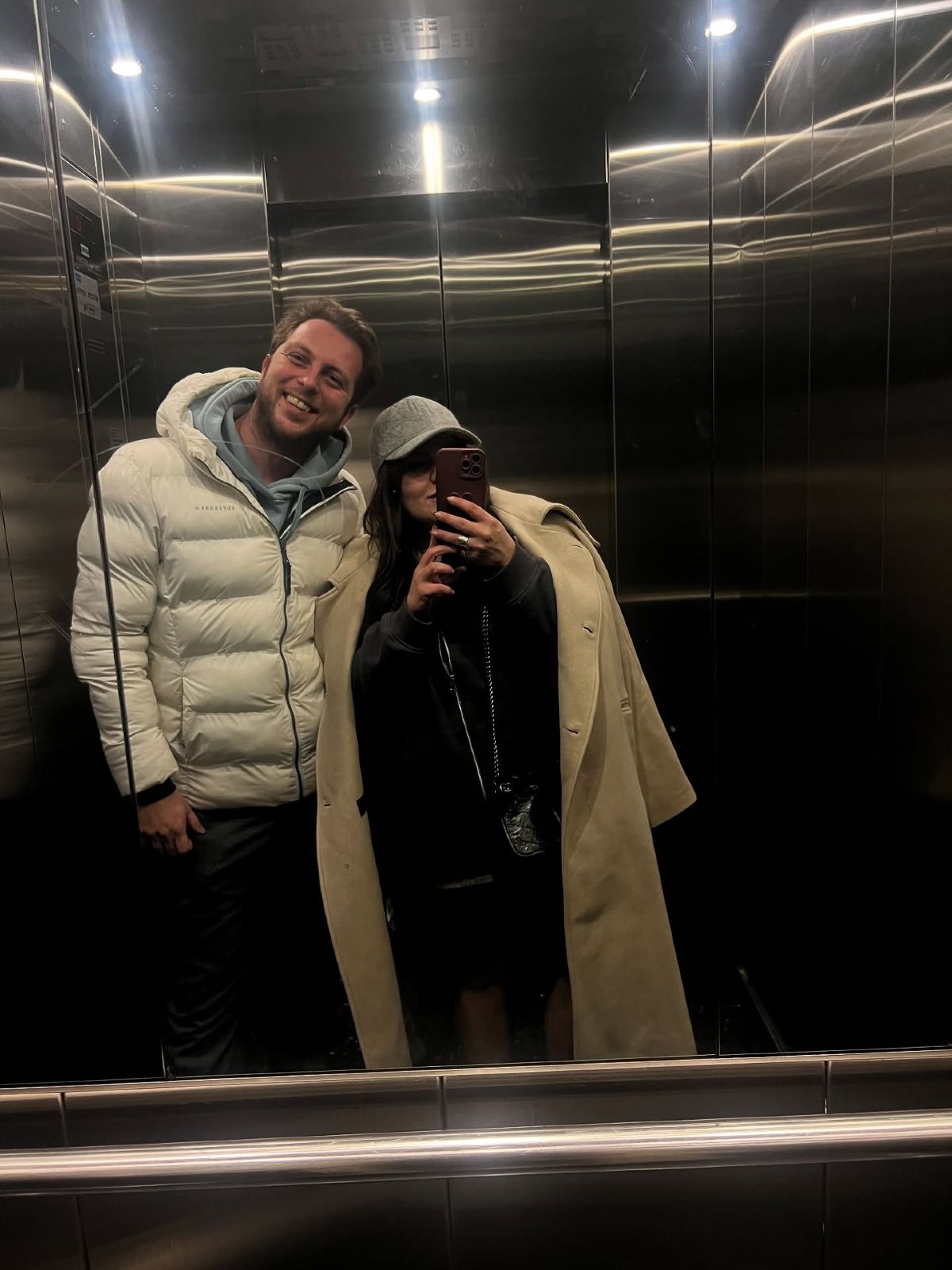 Η Δανάη Μπάρκα με τον φίλο της, Χάρη