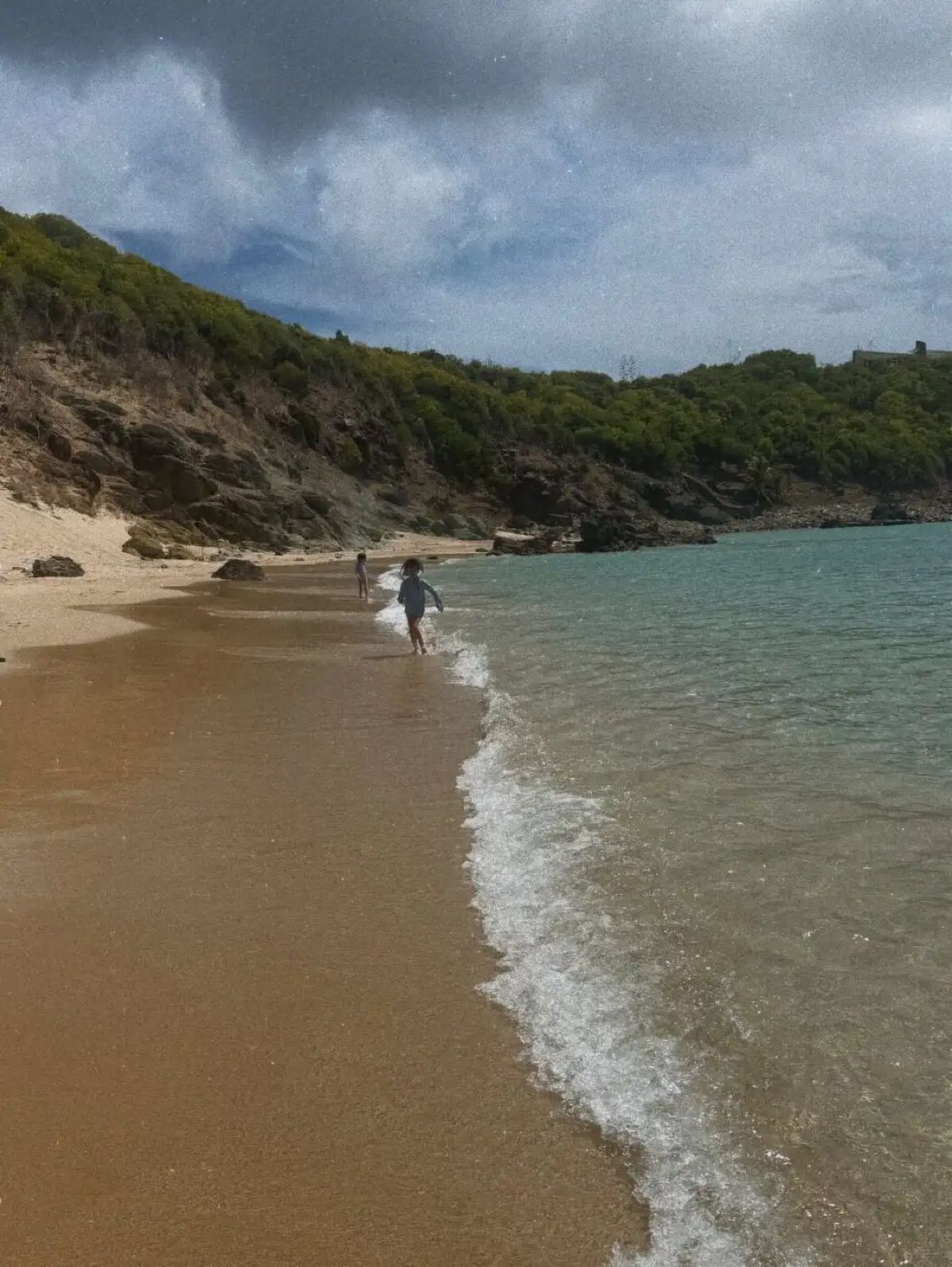 Τα παιδιά της Δούκισσας Νομικού στην παραλία