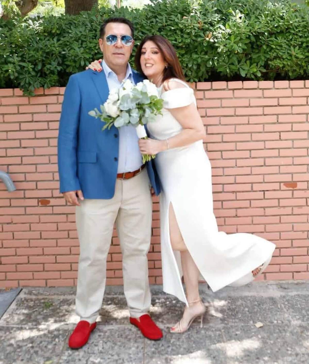 Η Ελισάβετ Οικονόμου με τον σύζυγό της στον γάμο τους