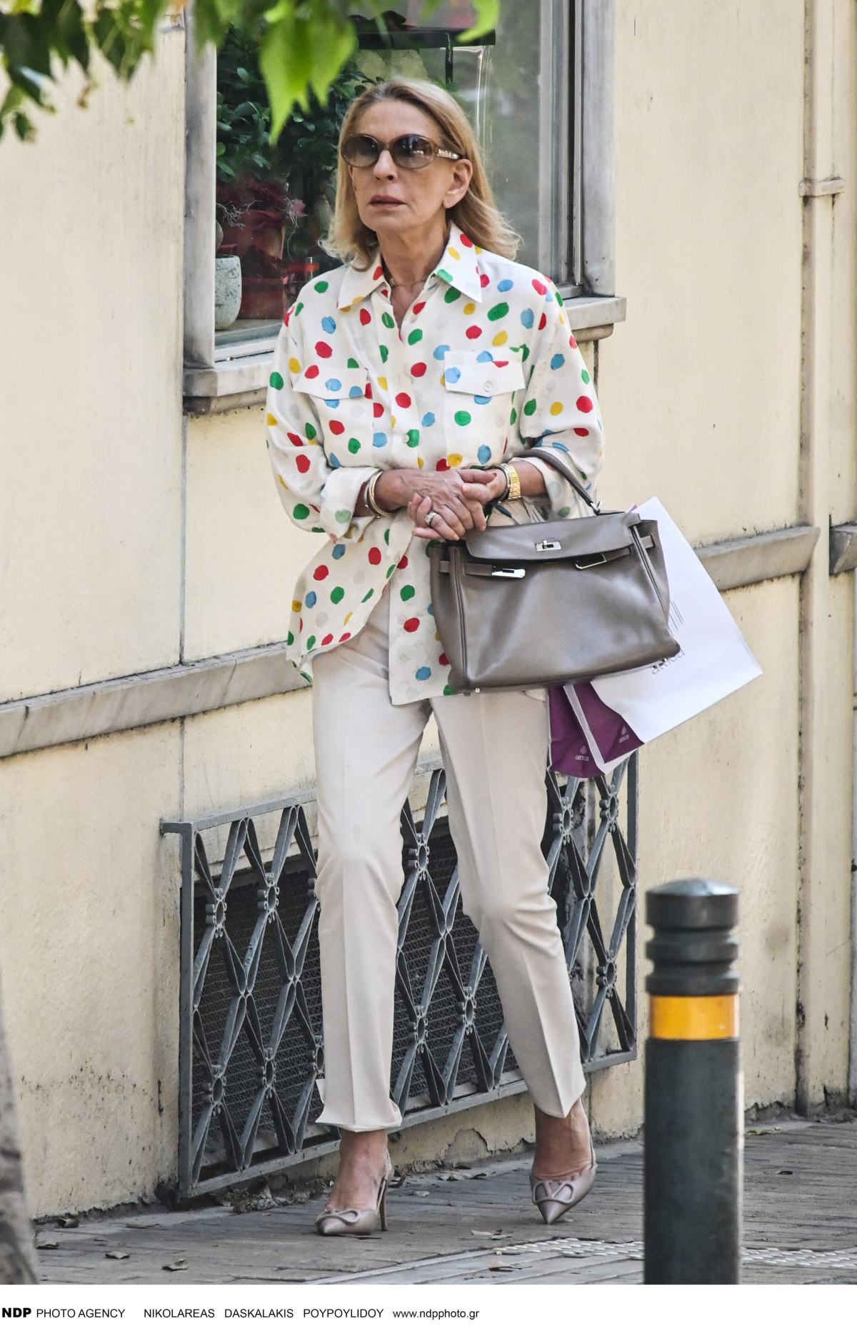 Η Όλγα Τρέμη στο κέντρο της Αθήνας