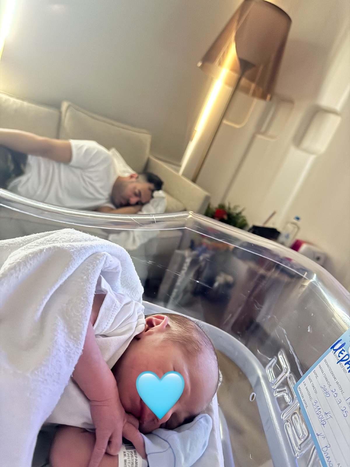 Δώρα Παντέλη: «Δεν ξέρω εάν θα είμαι καλή μαμά» - Η μακροσκελής ανάρτηση μετά τη γέννηση του γιου της