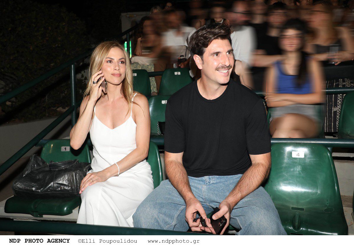 Η Ντορέττα Παπαδημητρίου με τον Γιώργο Γεροντιδάκη σε έξοδό τους