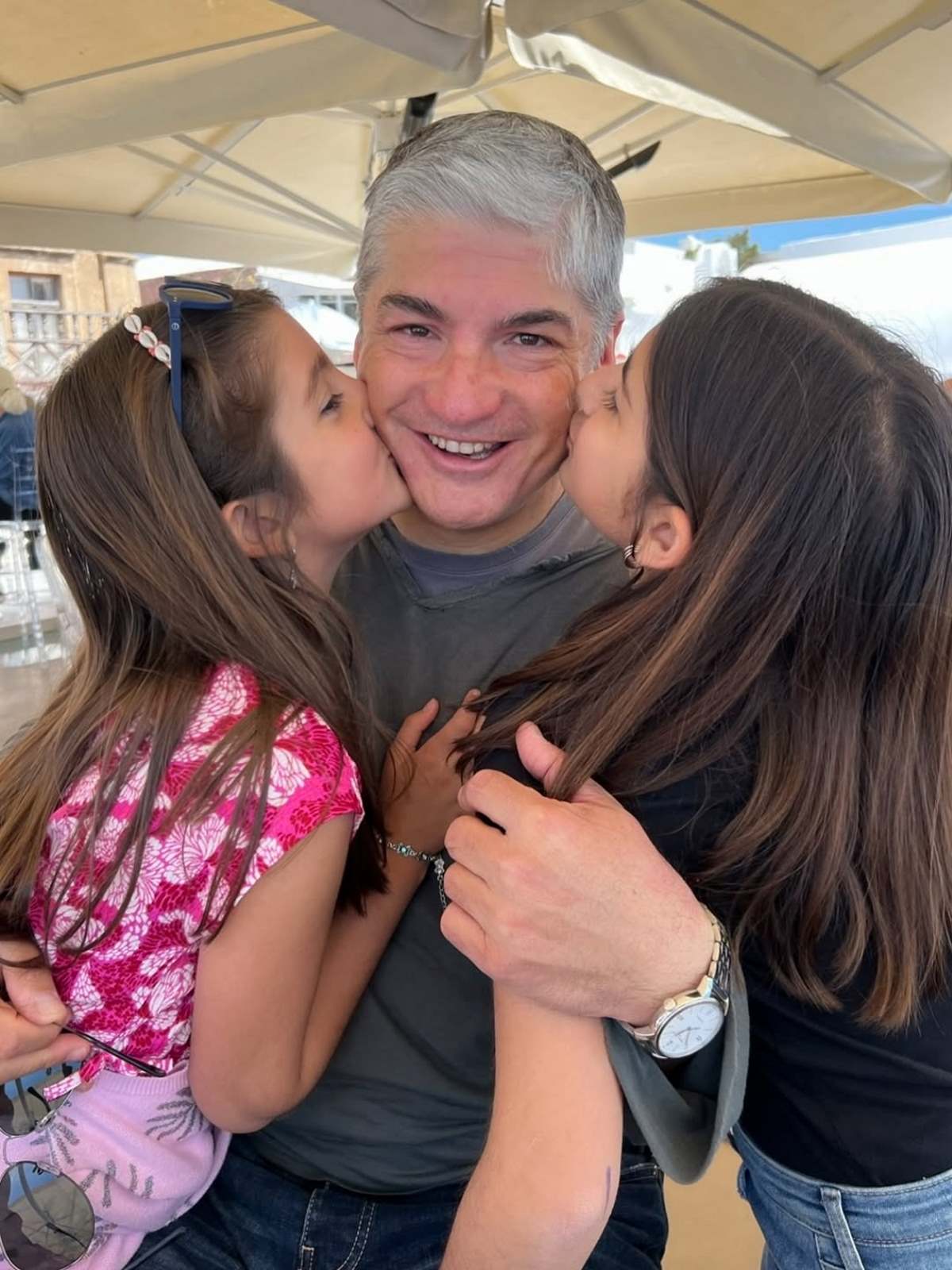 Ο Θέμης Σοφός με τις κόρες του