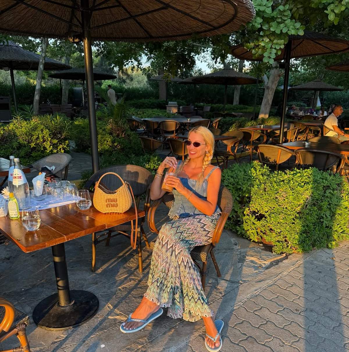 Η Κωνσταντίνα Σπυροπούλου με έθνικ σύνολο