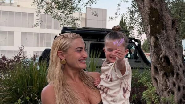 Η Ιωάννα Τούνη με τον γιο της, Πάρη