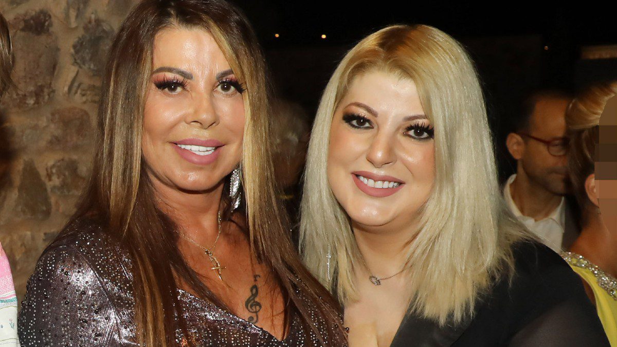 Άντζελα Δημητρίου, Όλγα Κιουρτσάκη