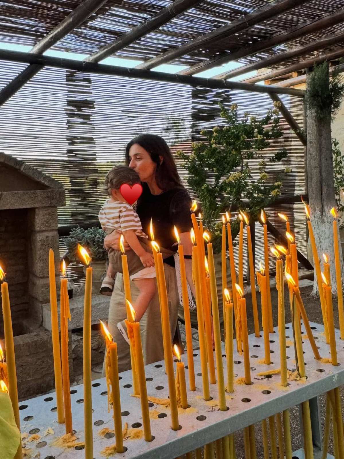 Η Αντιγόνη Κουλουκάκου με το γιο της