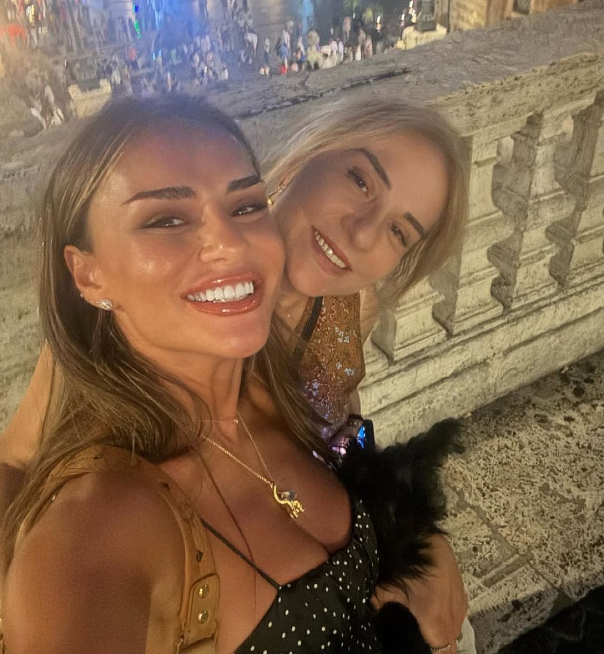 Η Ελένη Τσολάκη με τη μητέρα της, Μαρία