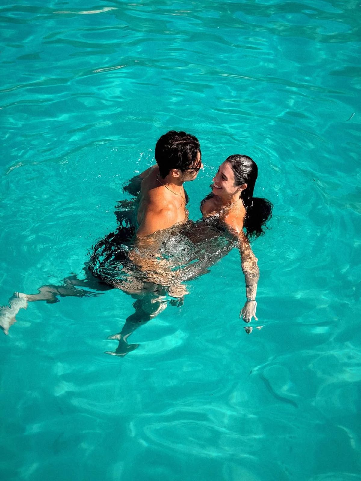 Γιώργος Καράβας, Ραφαέλα Ψαρρού