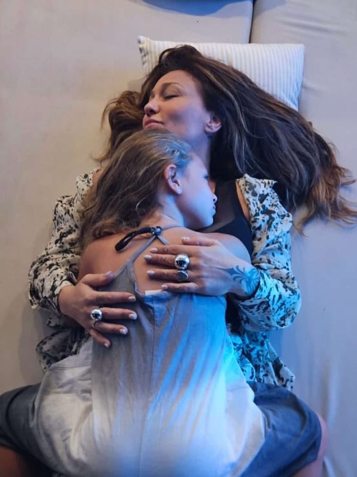 Η Πηνελόπη Αναστασοπούλου με την κόρη της