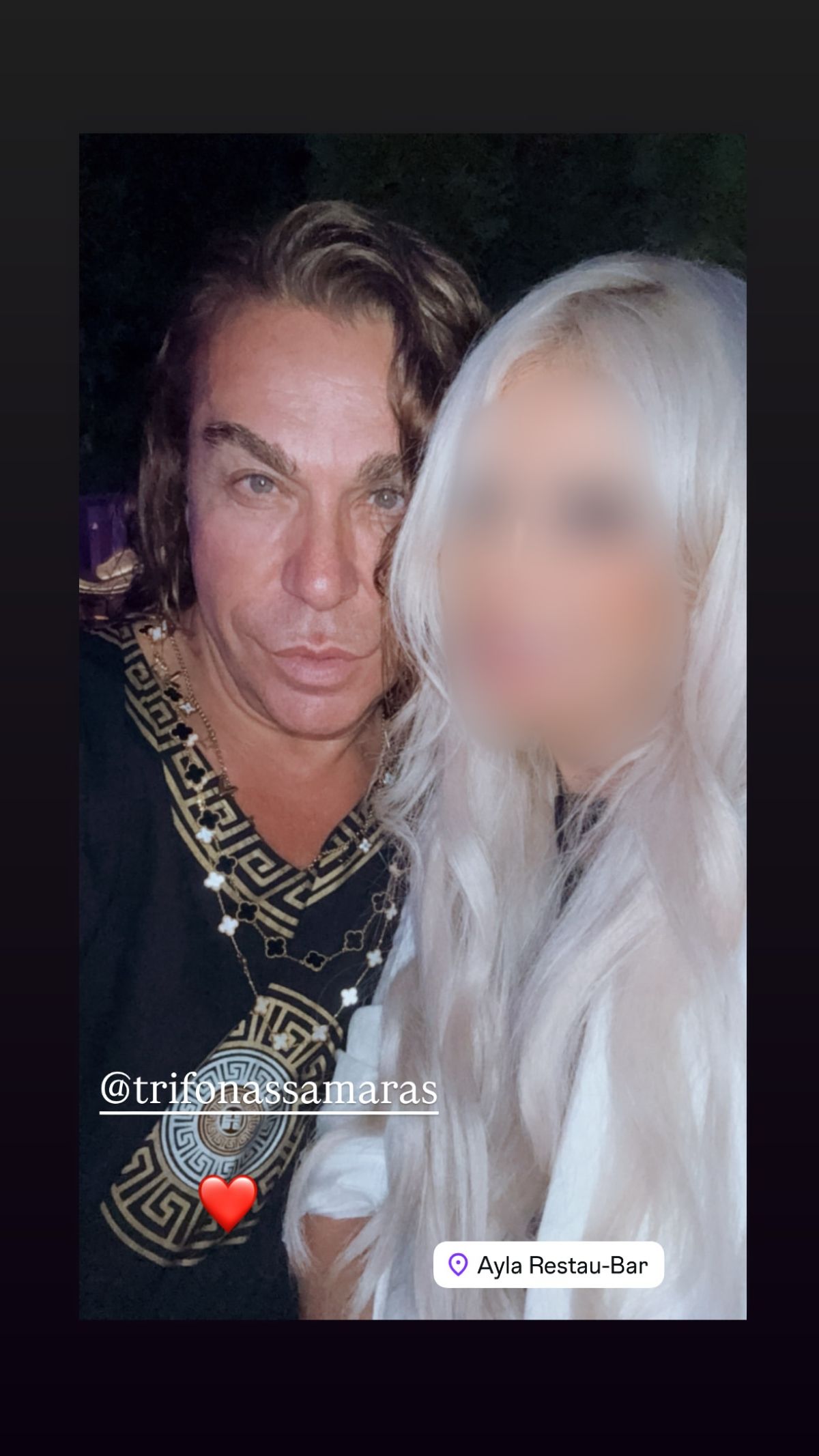 Τρύφωνας Σαμαράς με φερόμενη οδηγό Porsche