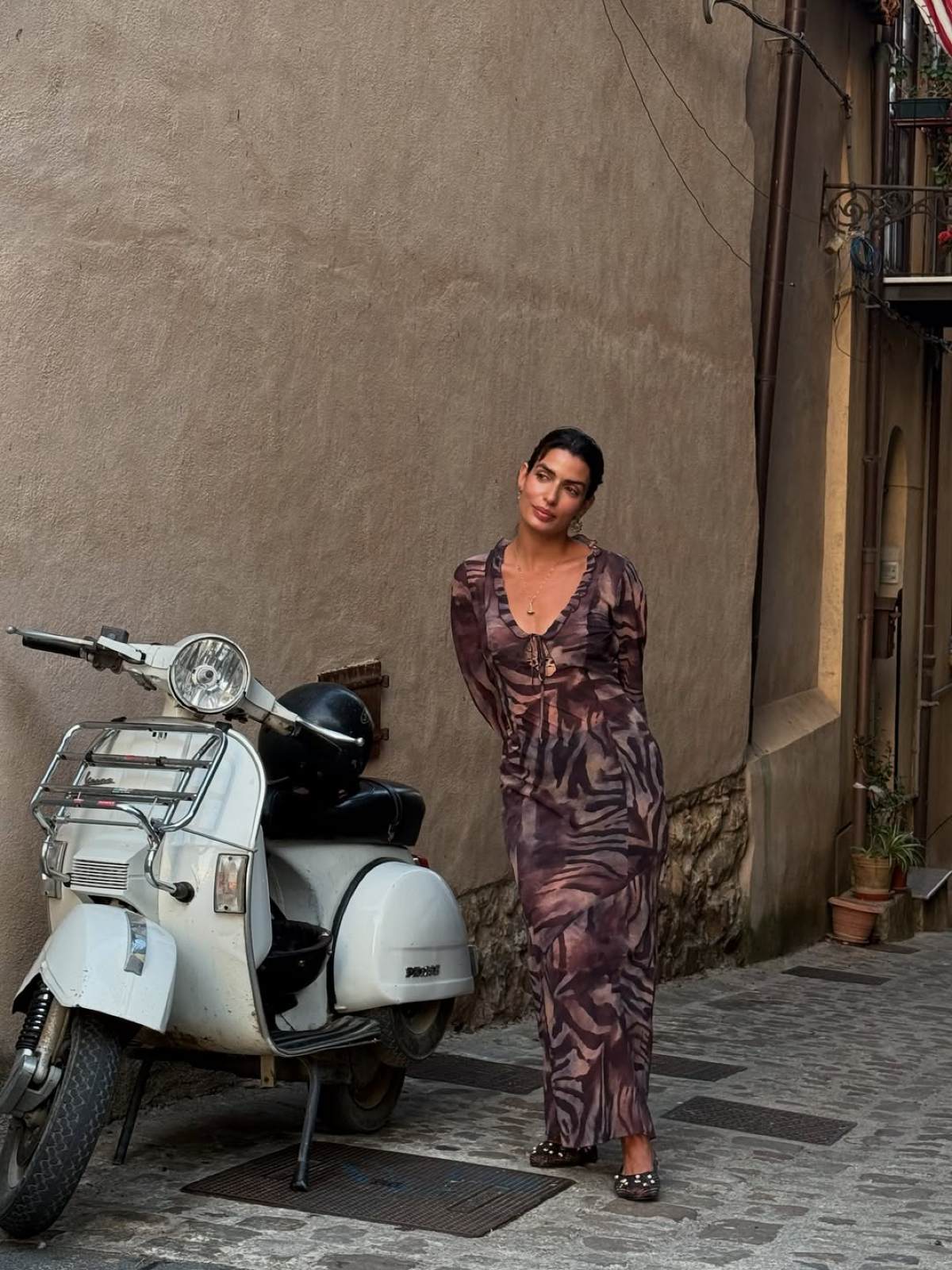 Η Τόνια Σωτηροπούλου στη Σικελία