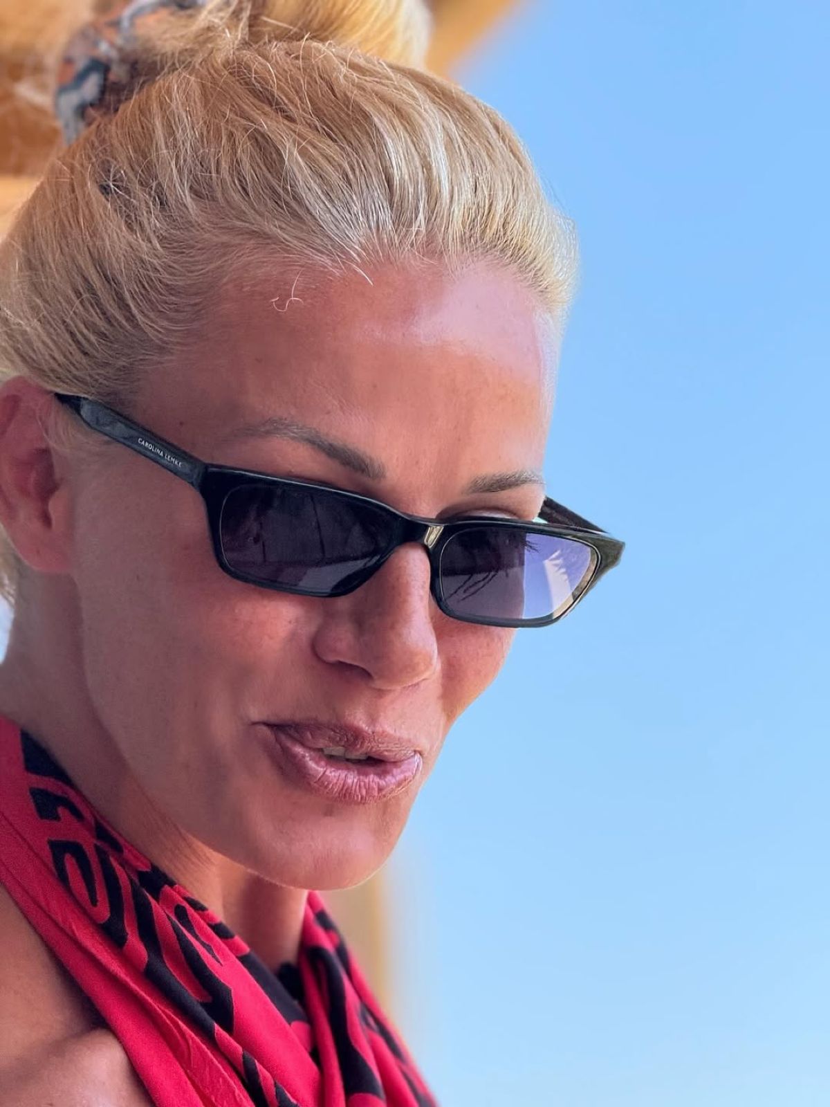 Η Ζέτα Μακρυπούλια στις διακοπές της