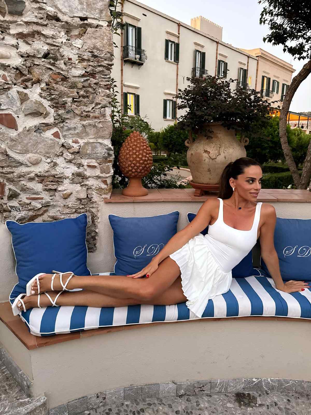 Η Μαρία Αντωνά στη Σικελία