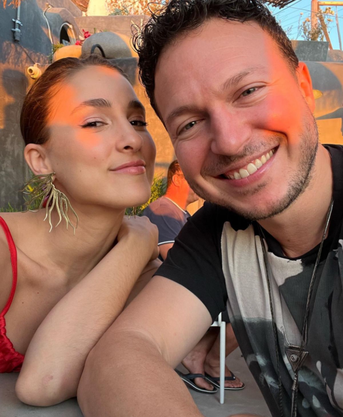 Η Evangelia με τον σύντροφό της