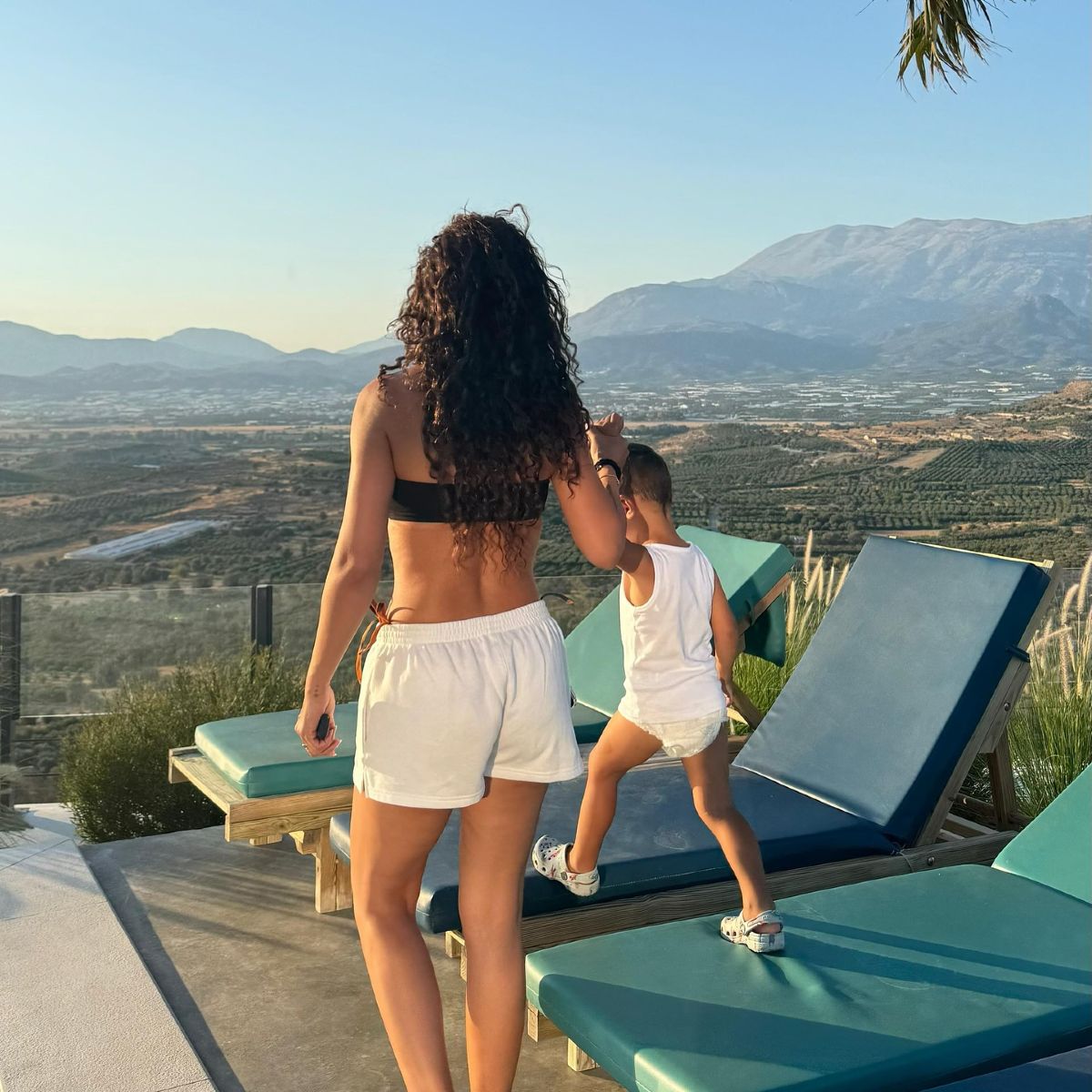 Η Ελένη Φουρέιρα με τον γιο της