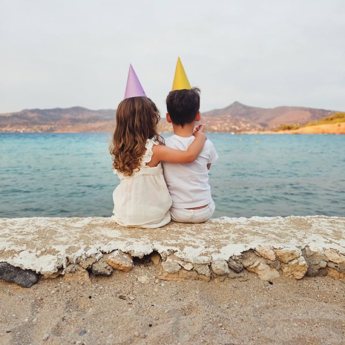 Η κόρη και ο γιος της Μαντώς Γαστεράτου