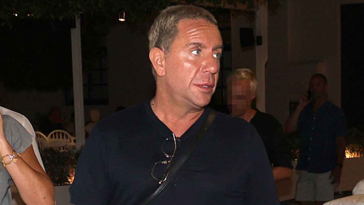 Ο Γιώργος Μαζωνάκης στη Μύκονο