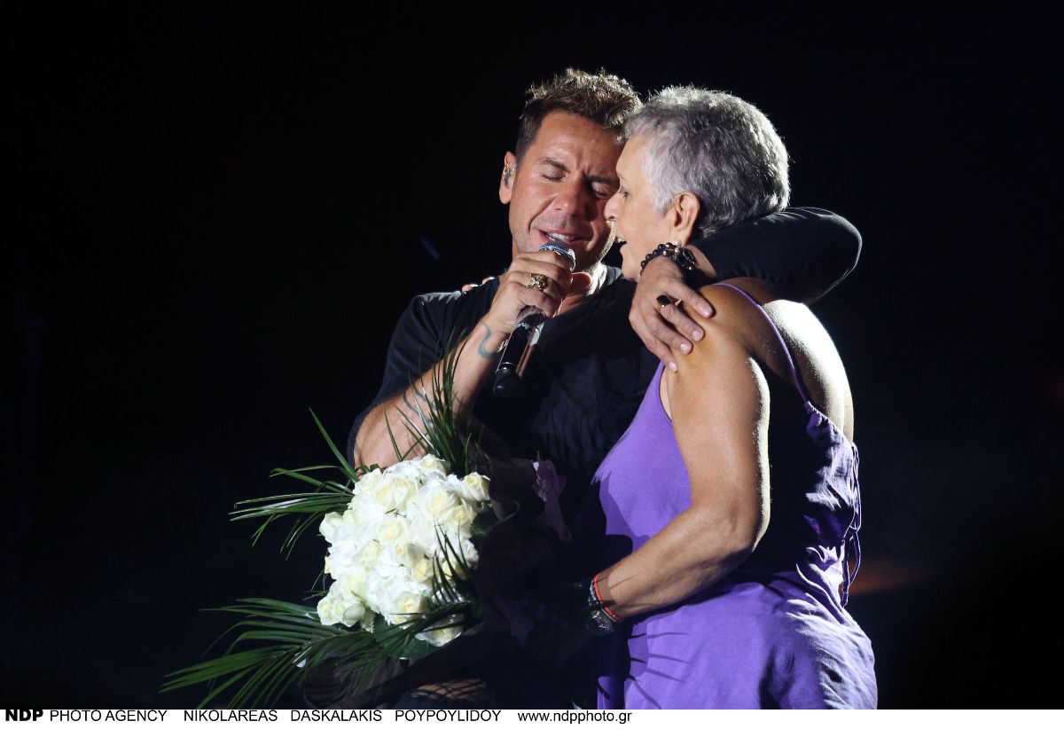 Ο Γιώργος Μαζωνάκης και η μητέρα του, Κλειώ