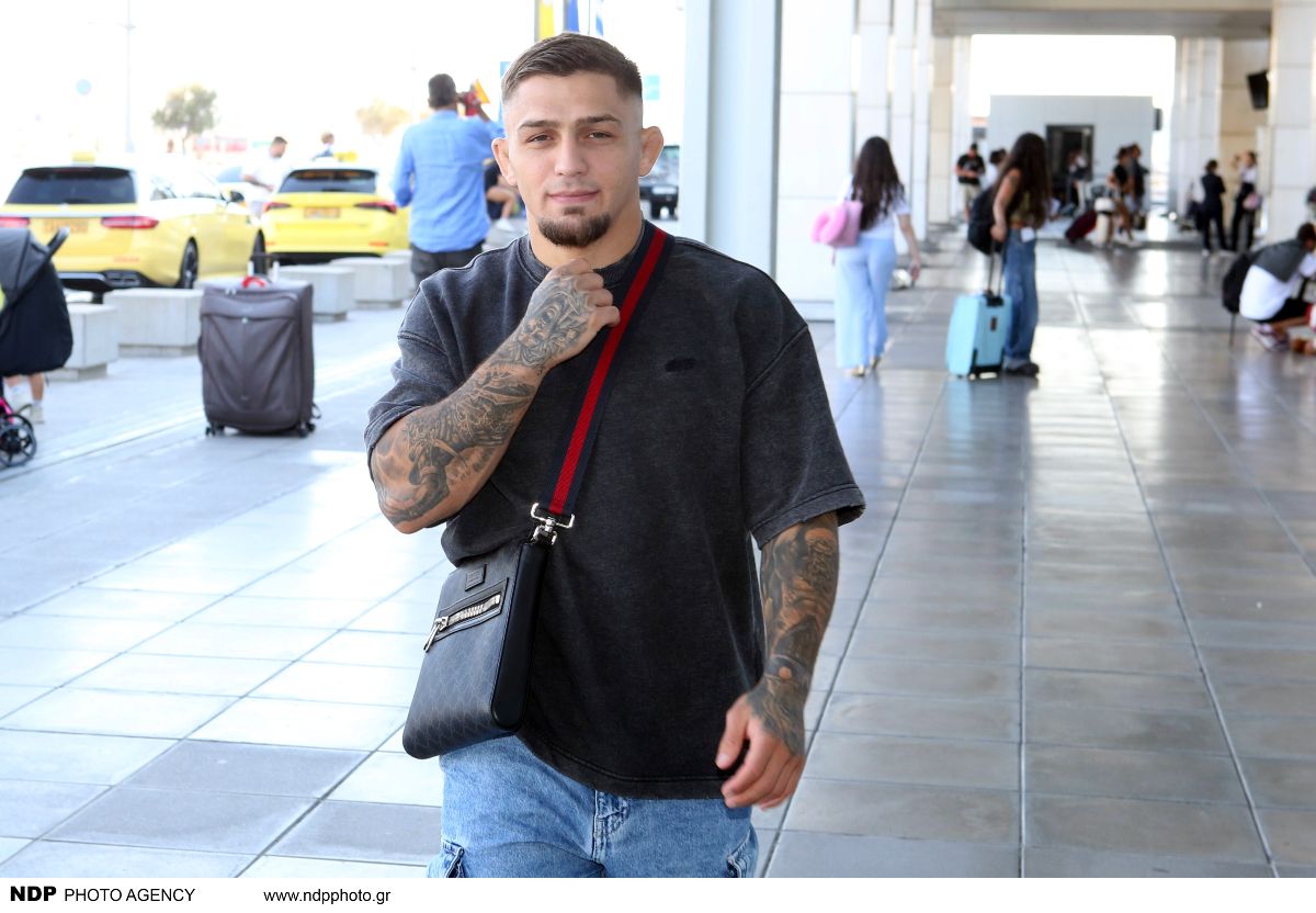 Ο Γιωρίκας Πιλίδης στο αεροδρόμιο Ελευθέριος Βενιζέλος