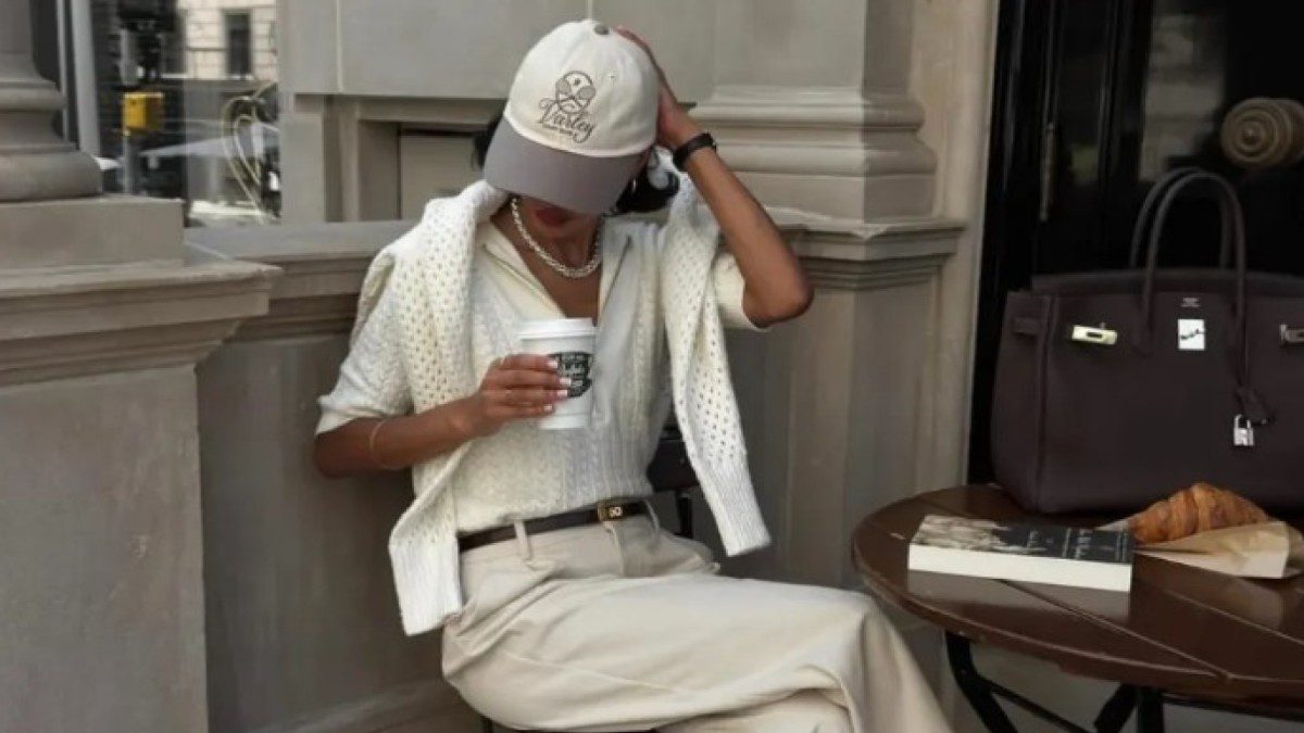 Μπλουζάκι λευκό και total white look