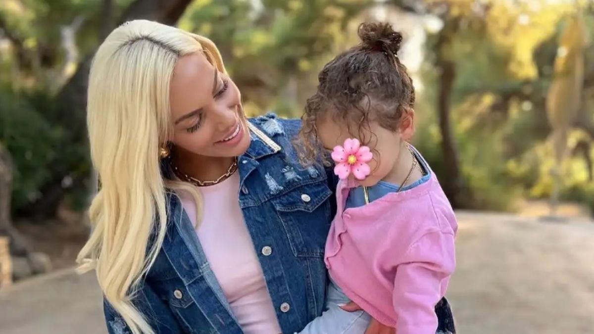 Η Ιωάννα Μαλέσκου με την κόρη της στο Instagram