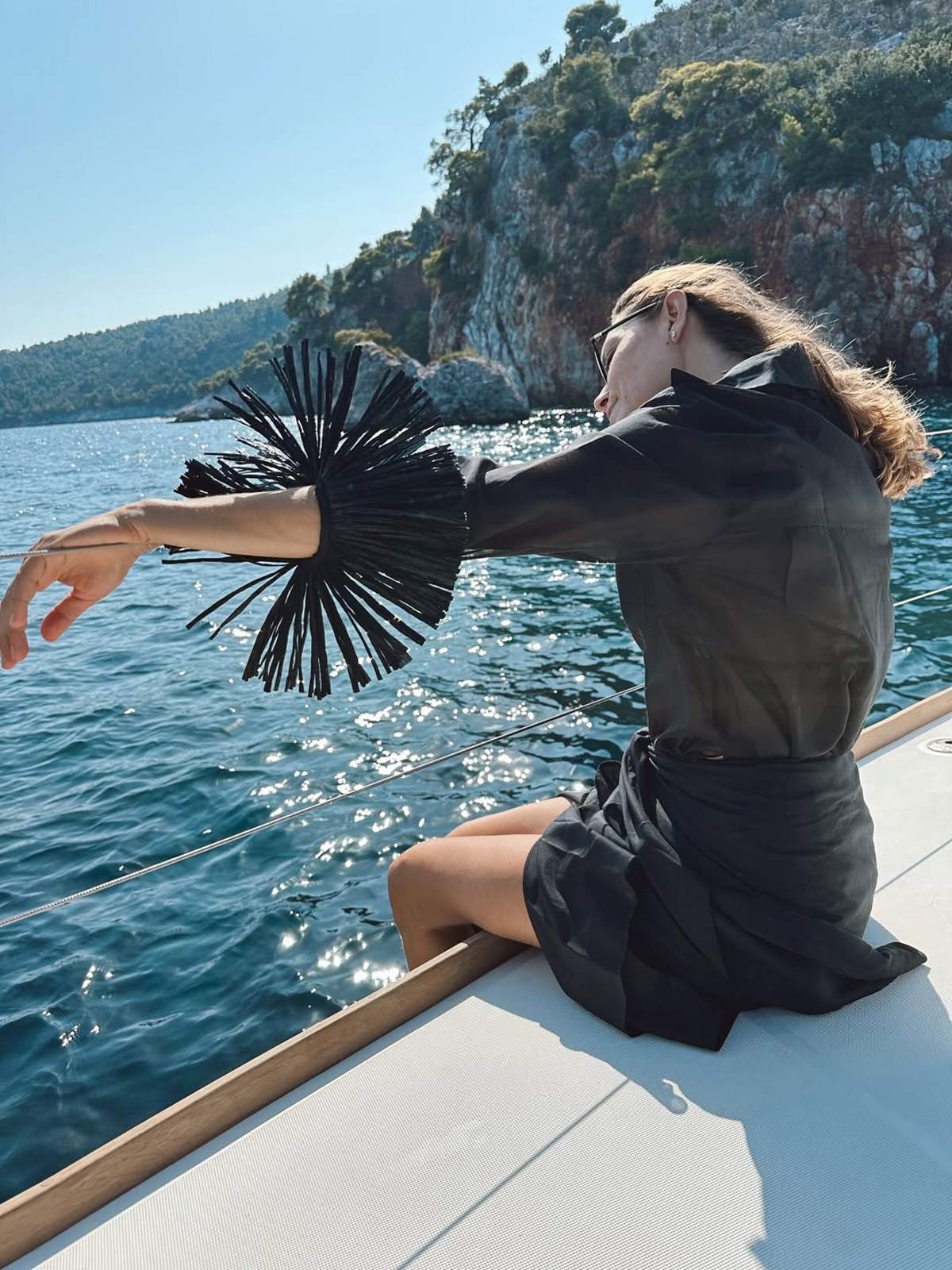 Η Βίκυ Καγιά σε σκάφος