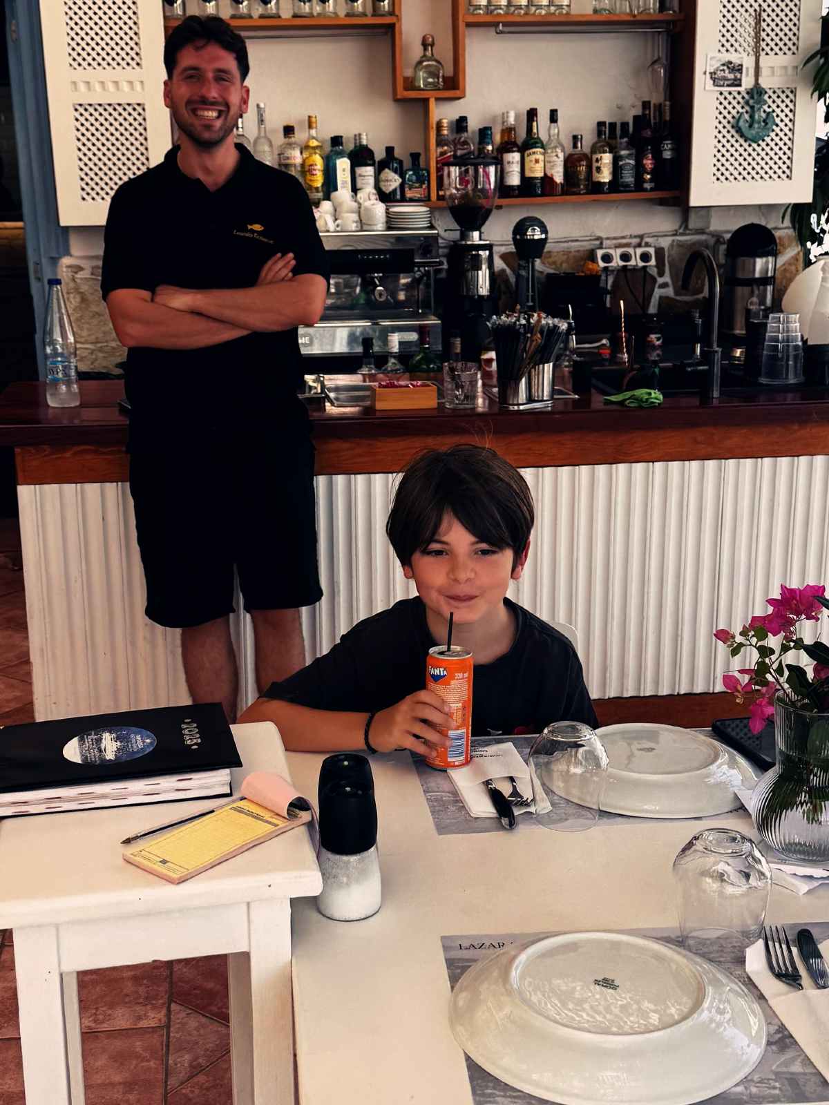 Μαζαρί - Καρύδης: Eπέτειος γάμου για το ζευγάρι! Το γιόρτασαν πάνω σε καΐκι στο Καστελλόριζο (φωτογραφίες)