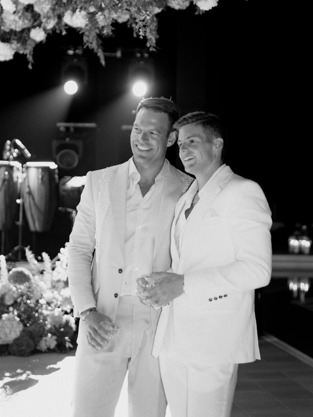 Ο Στέφανος Κασσελάκης και ο Τάιλερ Μακμπέθ στον γάμο τους