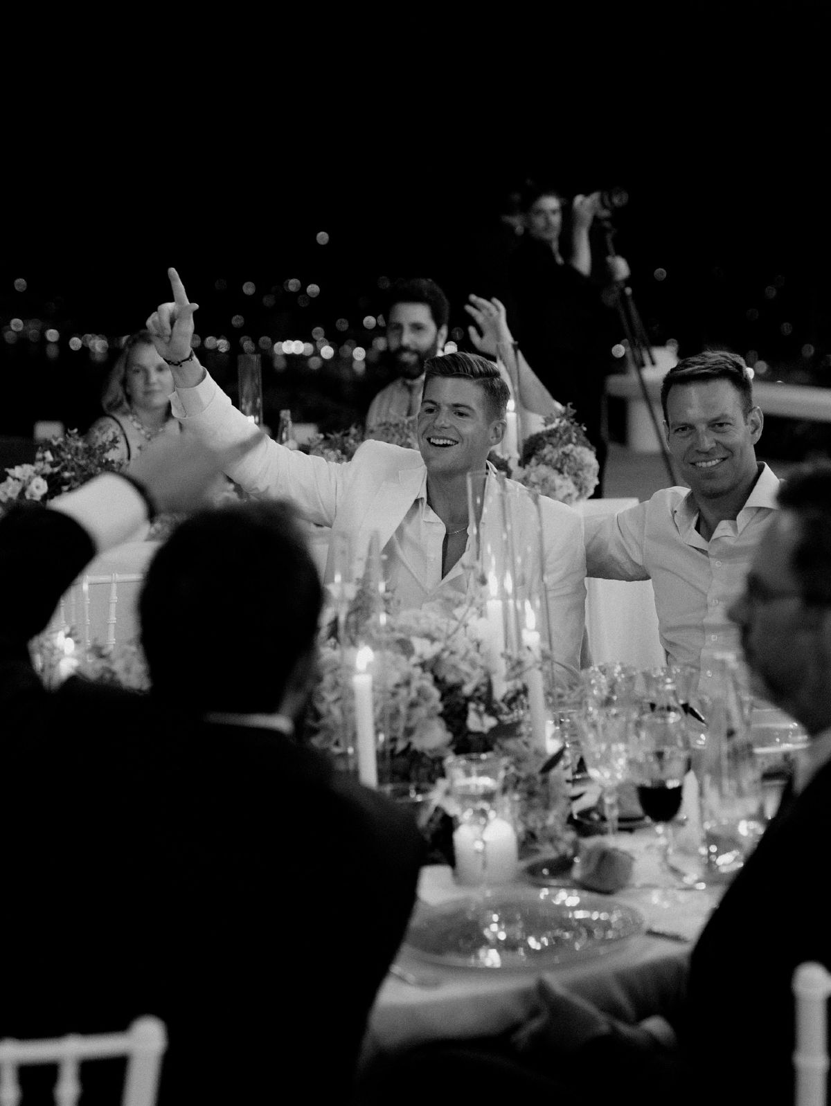 Ο Στέφανος Κασσελάκης και ο Τάιλερ Μακμπέθ στον γάμο τους