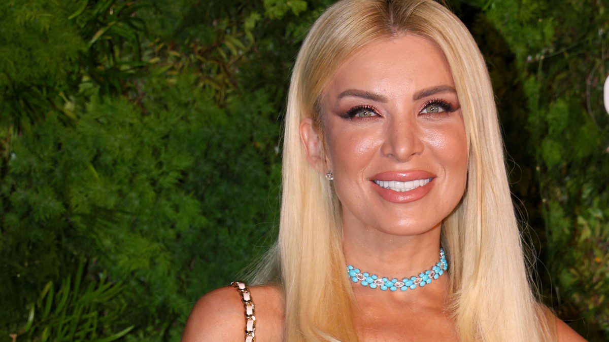 Η Κατερίνα Καινούργιου σε έξοδό της